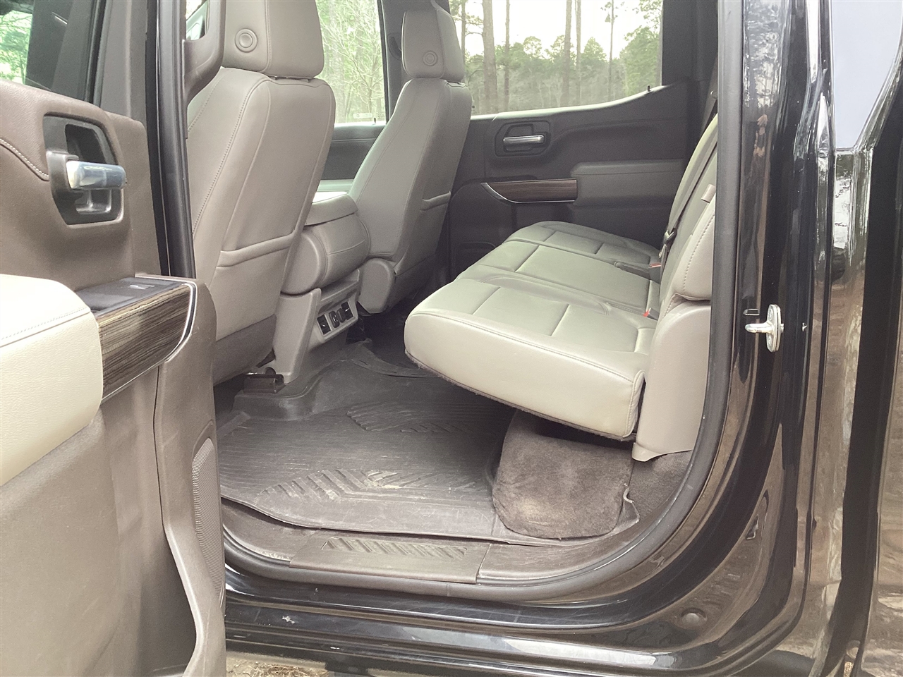 Chevrolet Silverado 1500 4WD Crew Cab 147" LT 2020