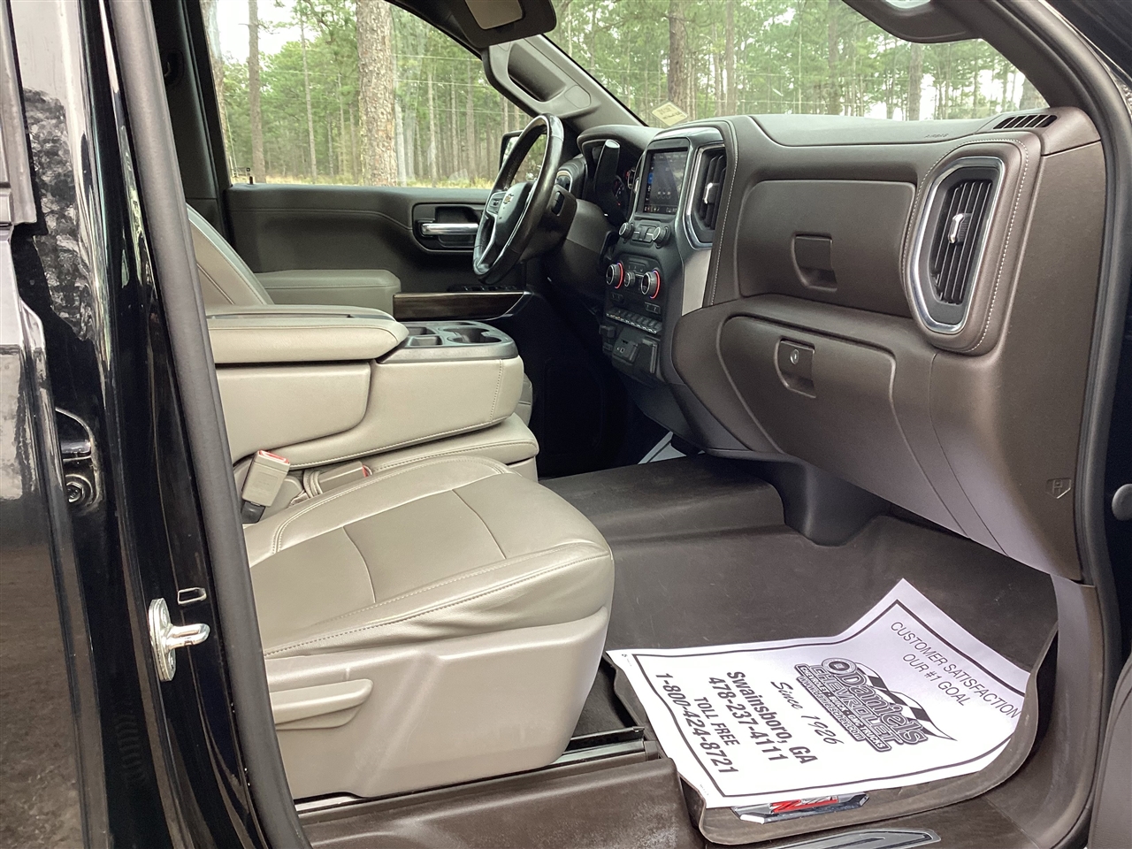 Chevrolet Silverado 1500 4WD Crew Cab 147" LT 2020