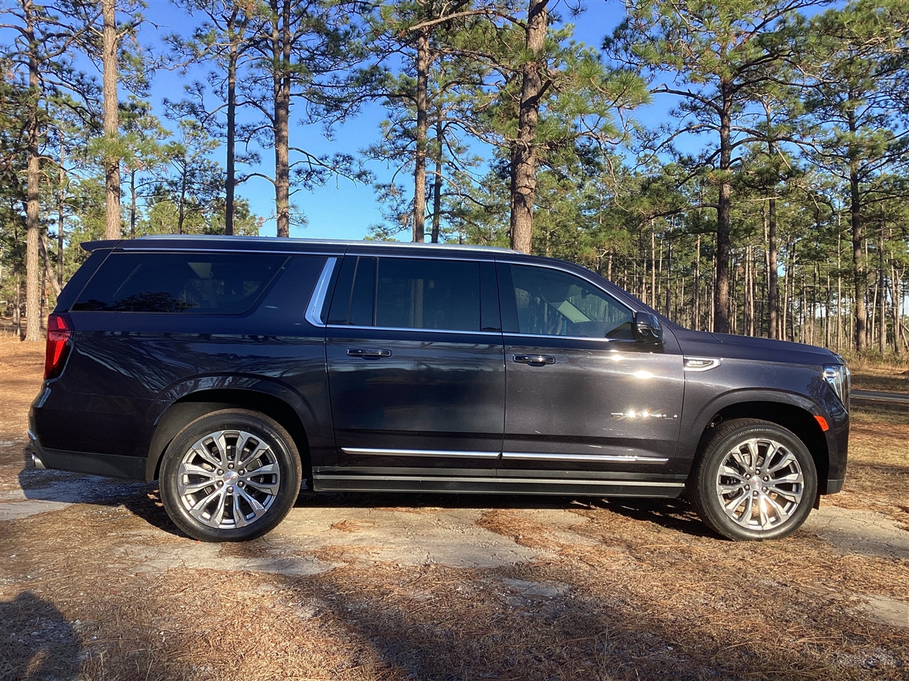 GMC Yukon XL 4WD 4dr Denali 2024