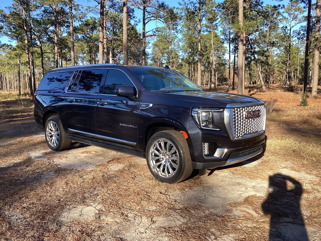 GMC Yukon XL 4WD 4dr Denali 2024