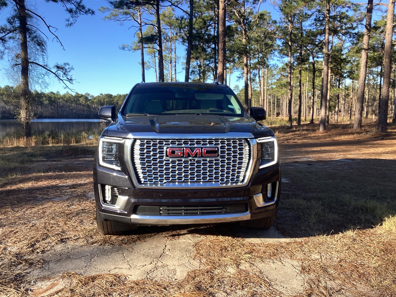 GMC Yukon XL 4WD 4dr Denali 2024