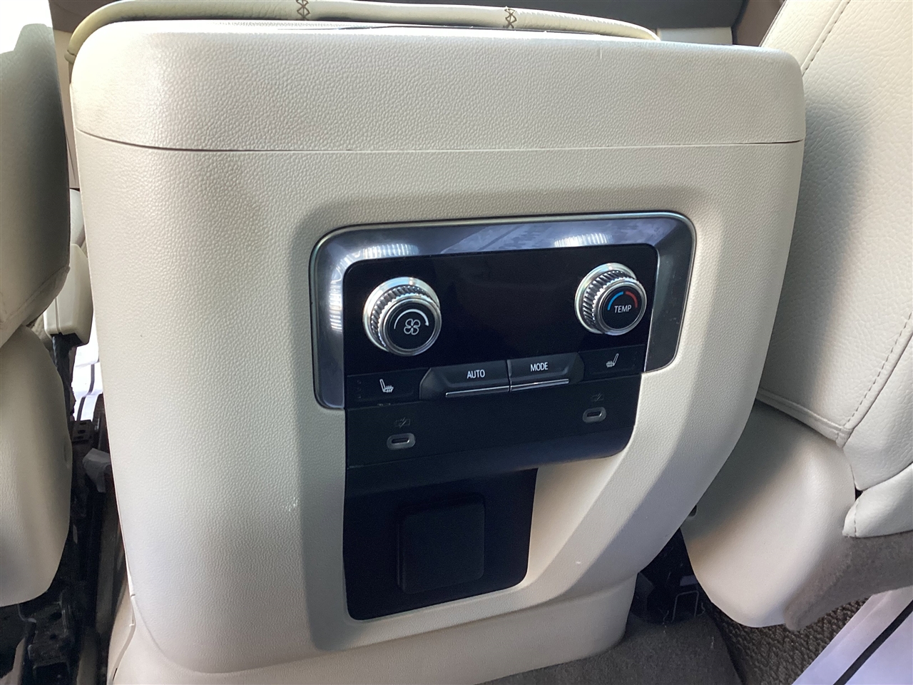 GMC Yukon XL 4WD 4dr Denali 2024