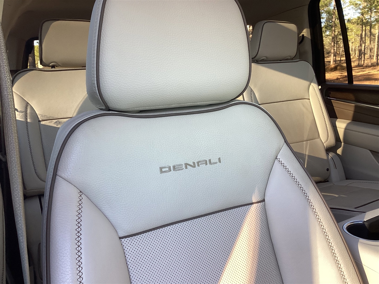 GMC Yukon XL 4WD 4dr Denali 2024