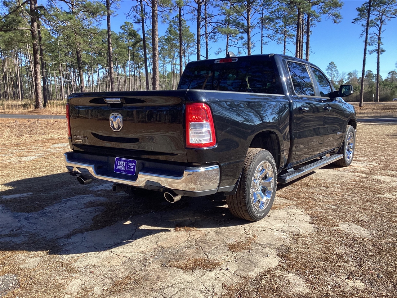 RAM 1500 Big Horn 4x2 Crew Cab 5'7" Box 2020