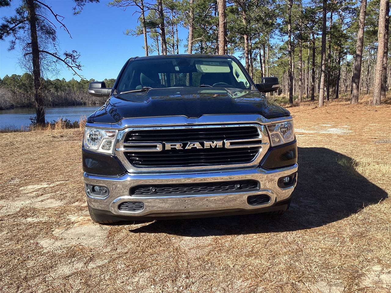 RAM 1500 Big Horn 4x2 Crew Cab 5'7" Box 2020
