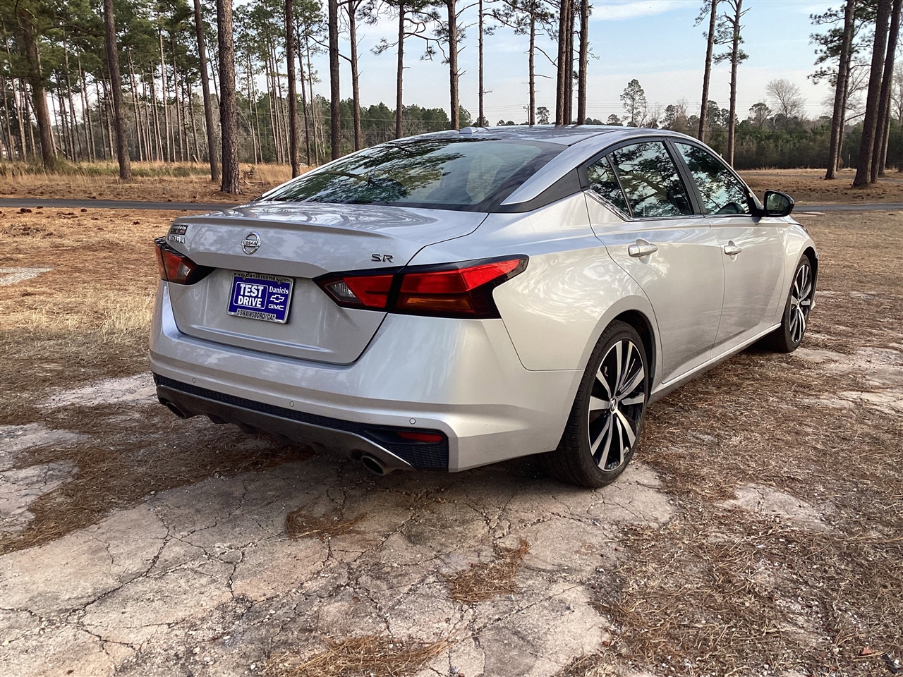 Nissan Altima 2.5 SR Sedan 2022