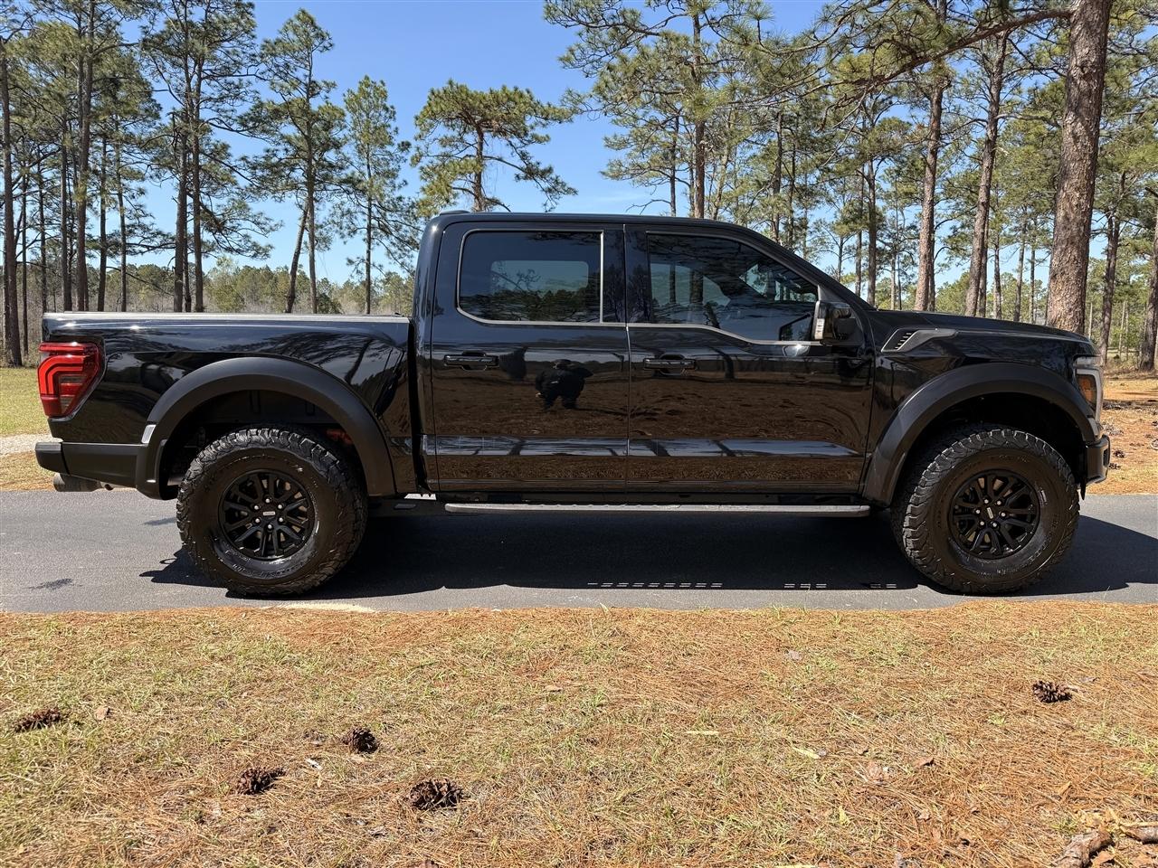 Ford F-150 Raptor 4WD SuperCrew 5.5' Box 2024