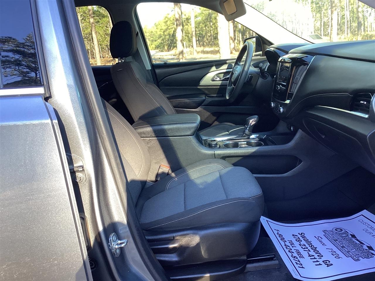 Chevrolet Traverse FWD 4dr LS w/1LS 2021