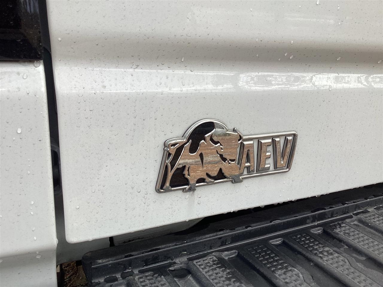 GMC Sierra 1500 4WD Crew Cab 147" AT4X 2024