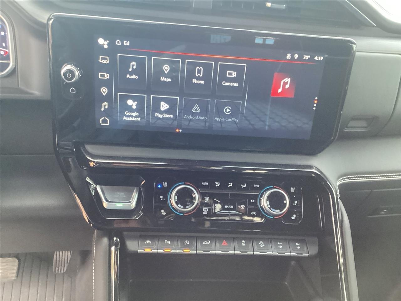 GMC Sierra 1500 4WD Crew Cab 147" AT4X 2024