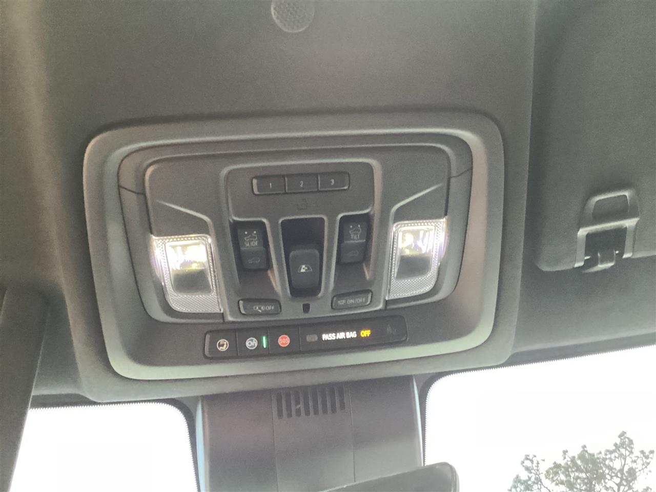 GMC Sierra 1500 4WD Crew Cab 147" AT4X 2024