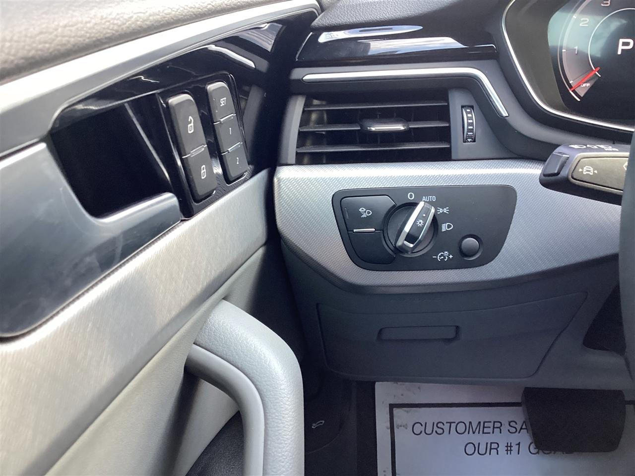 Audi A5 Sportback S line Premium 45 TFSI quattro 2025