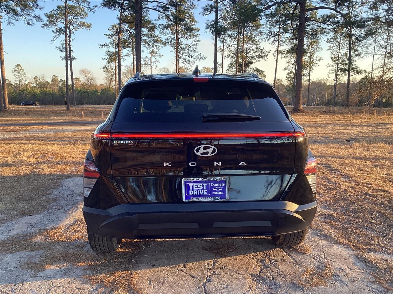 Hyundai Kona SEL FWD 2025