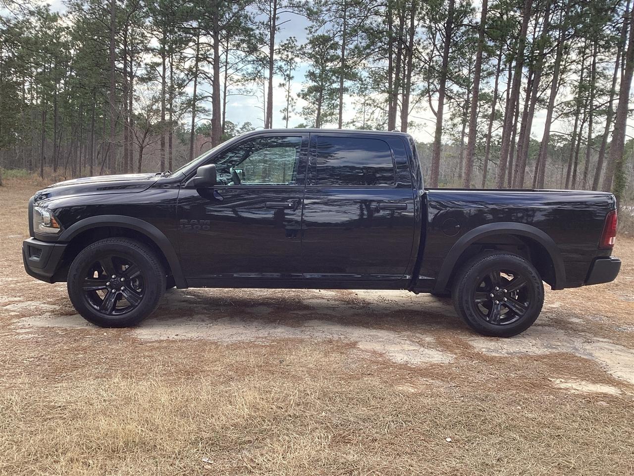 RAM 1500 Classic Warlock 4x2 Crew Cab 5'7" Box 2024