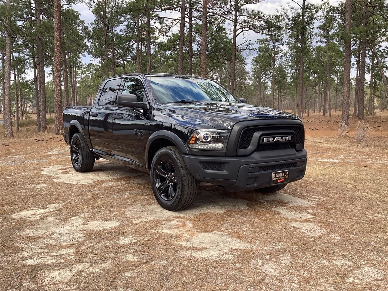 RAM 1500 Classic Warlock 4x2 Crew Cab 5'7" Box 2024