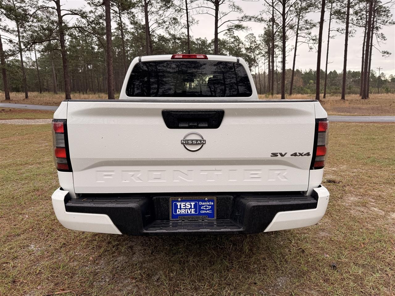 Nissan Frontier Crew Cab 4x4 SV Auto 2023