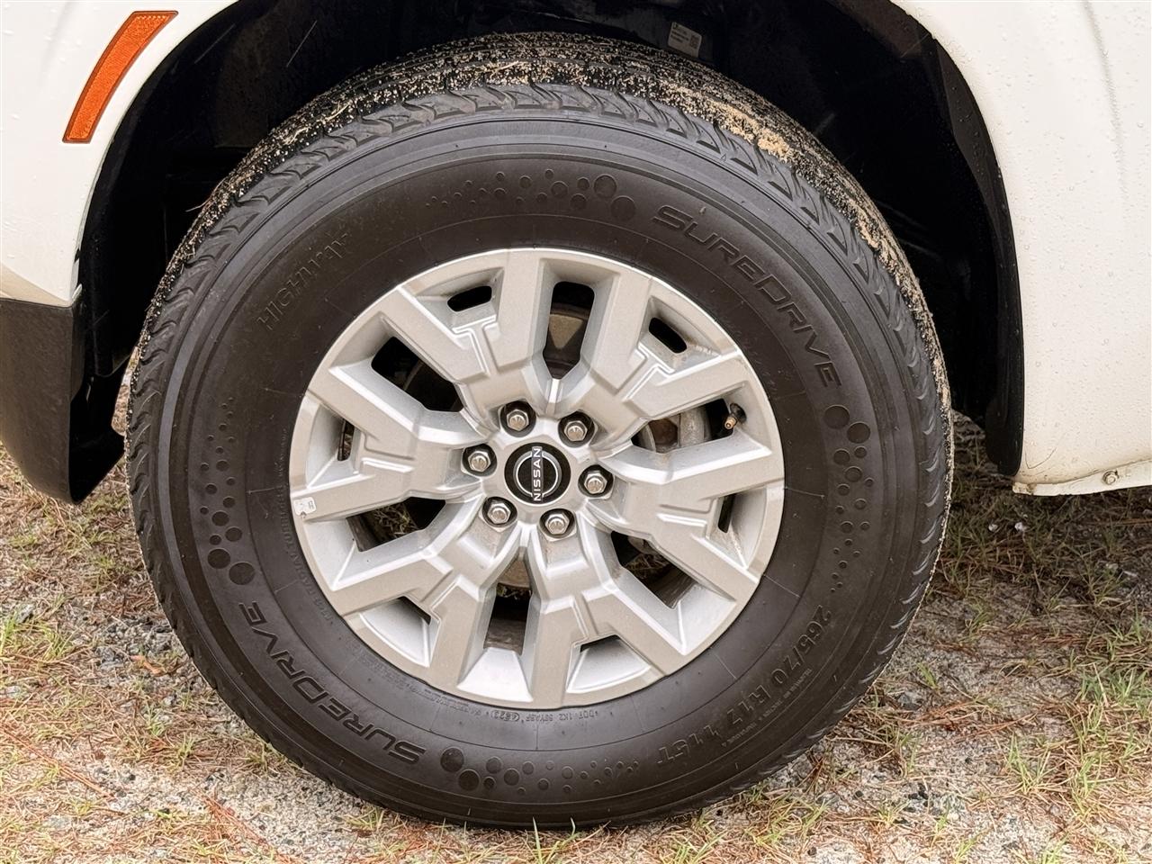 Nissan Frontier Crew Cab 4x4 SV Auto 2023