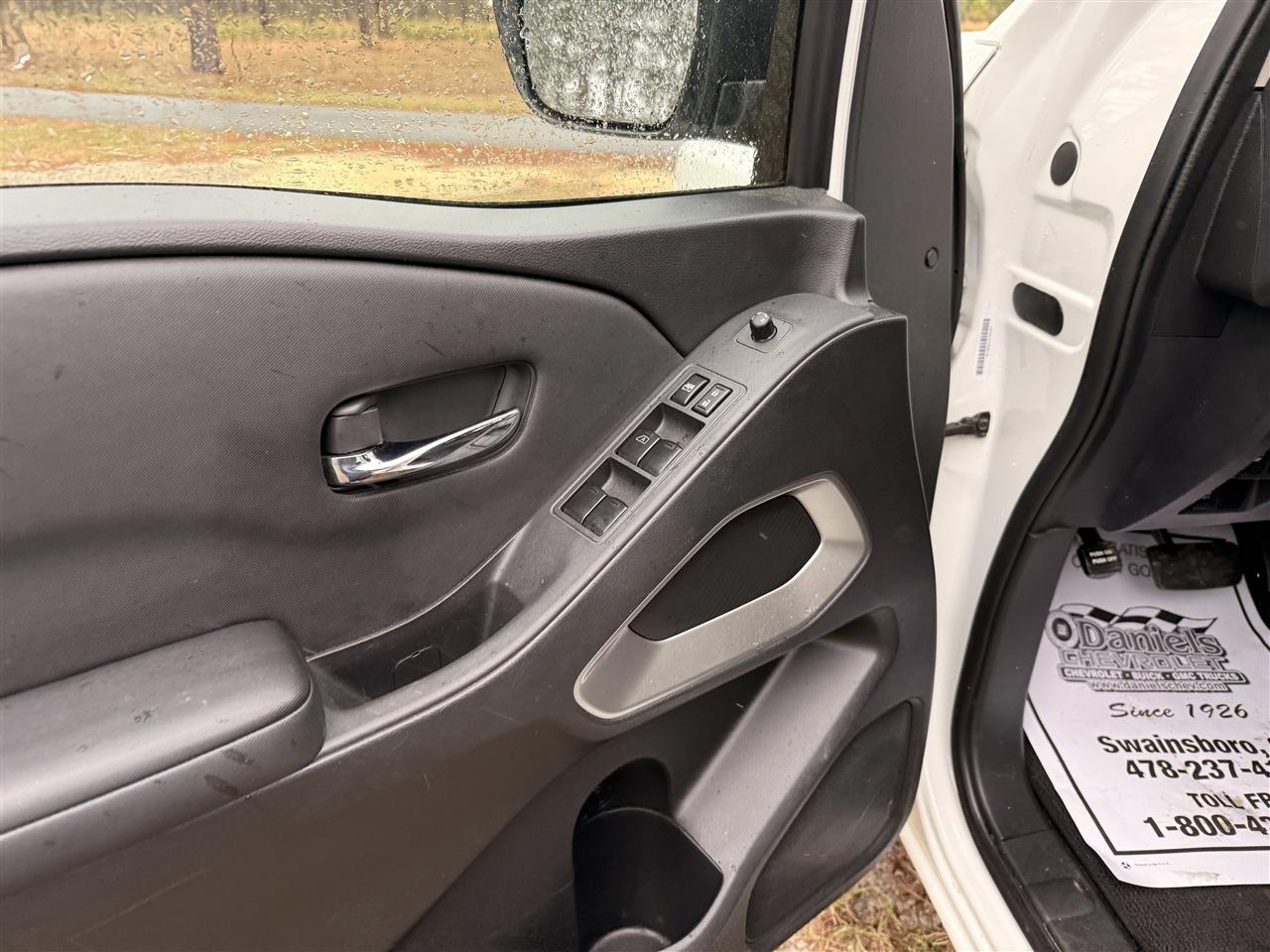 Nissan Frontier Crew Cab 4x4 SV Auto 2023