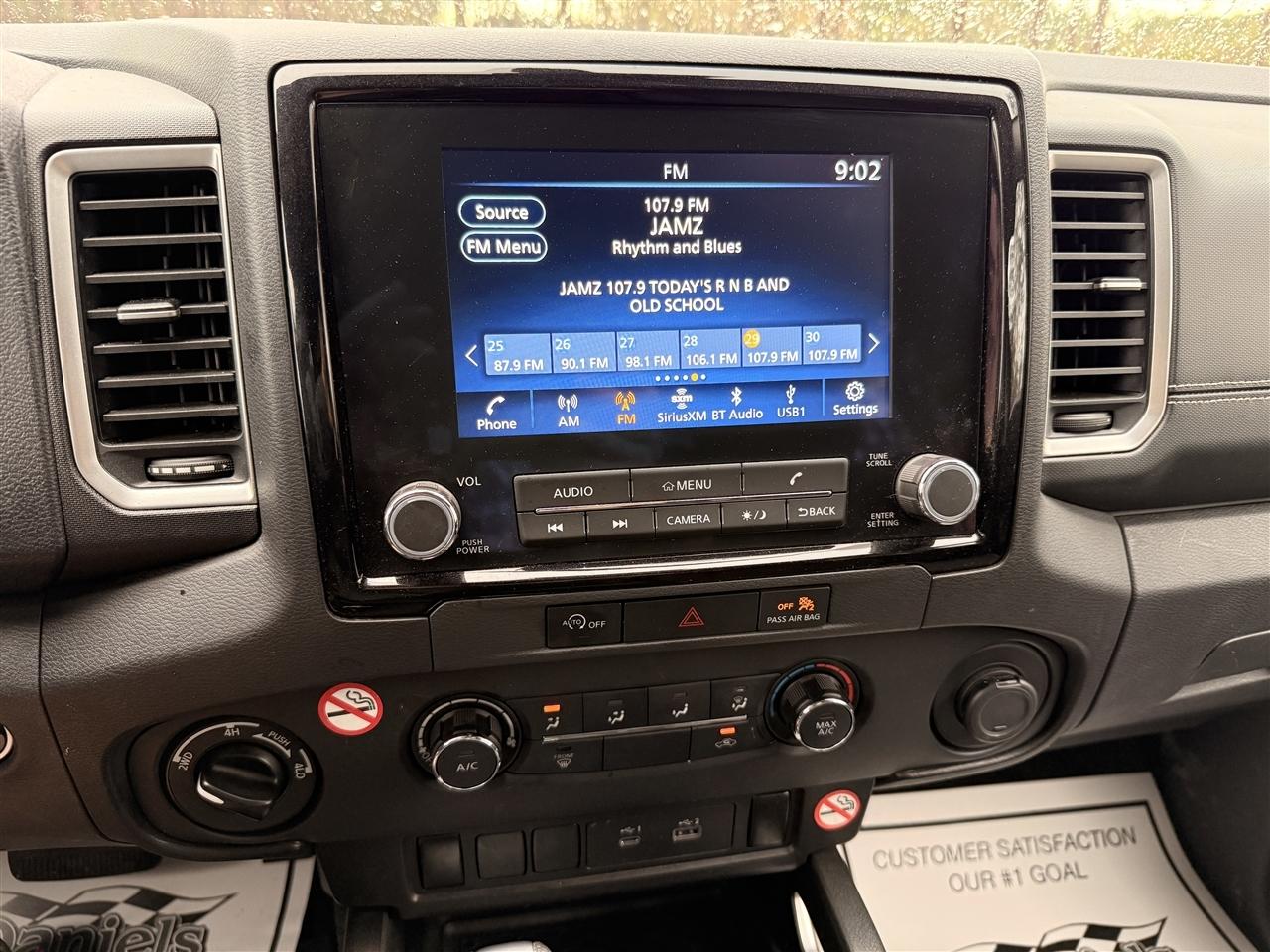 Nissan Frontier Crew Cab 4x4 SV Auto 2023