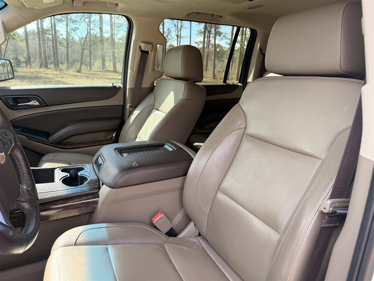 Chevrolet Suburban 2WD 4dr 1500 LT 2017