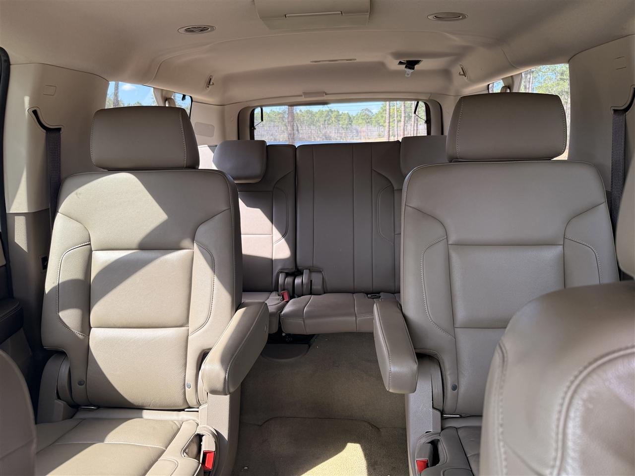 Chevrolet Suburban 2WD 4dr 1500 LT 2017