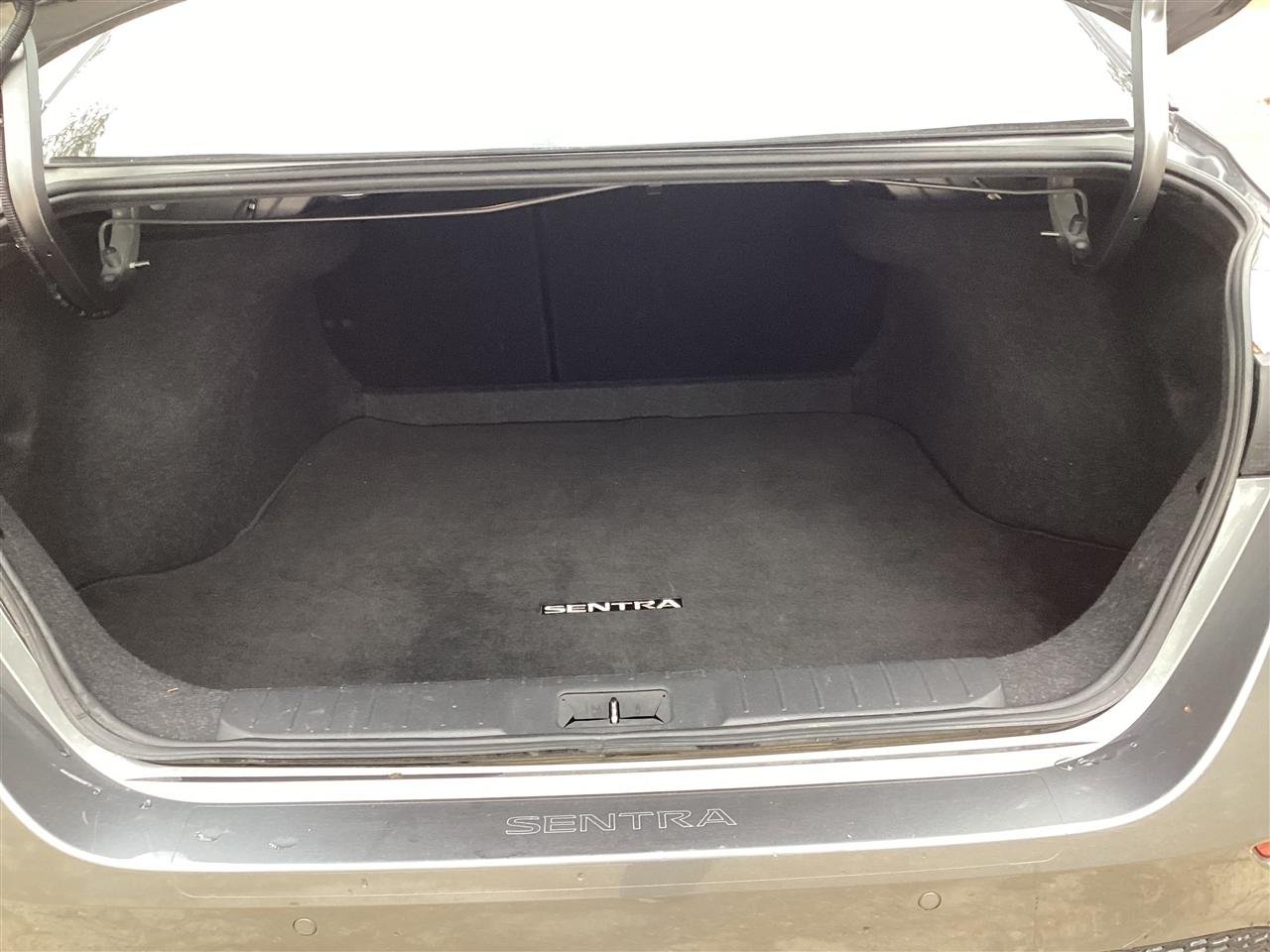 Nissan Sentra SV CVT 2024