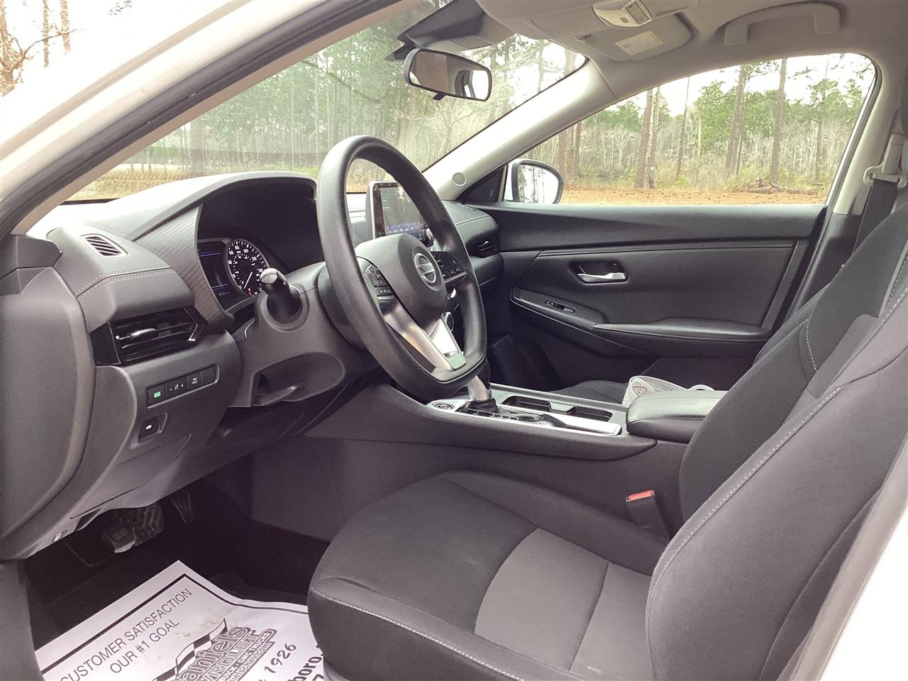 Nissan Sentra SV CVT 2023