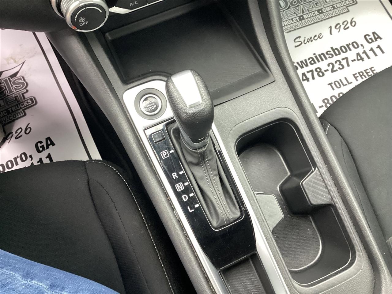 Nissan Sentra SV CVT 2023