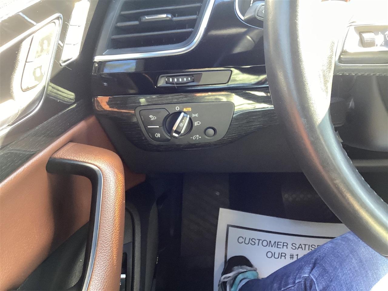 Audi Q7 SE Premium Plus 55 TFSI quattro 2019