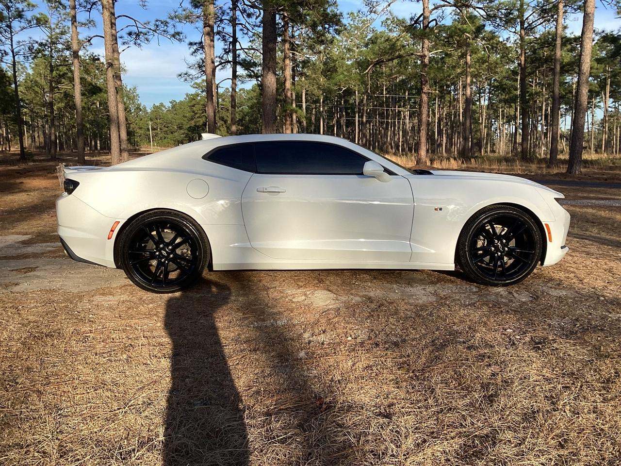 Chevrolet Camaro 2dr Cpe 2LT 2019