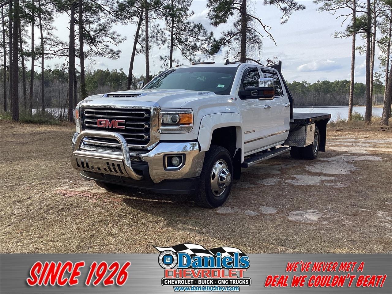 2018 GMC Sierra 3500HD 4WD Crew Cab 171.5" WB, 59.06" CA