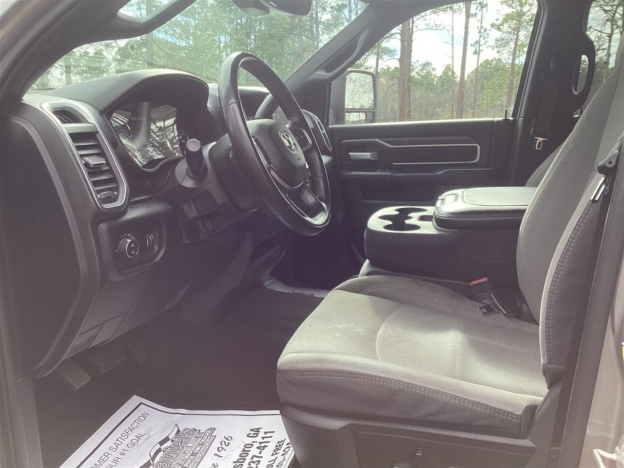 RAM 2500 Big Horn 4x4 Crew Cab 6'4" Box 2024