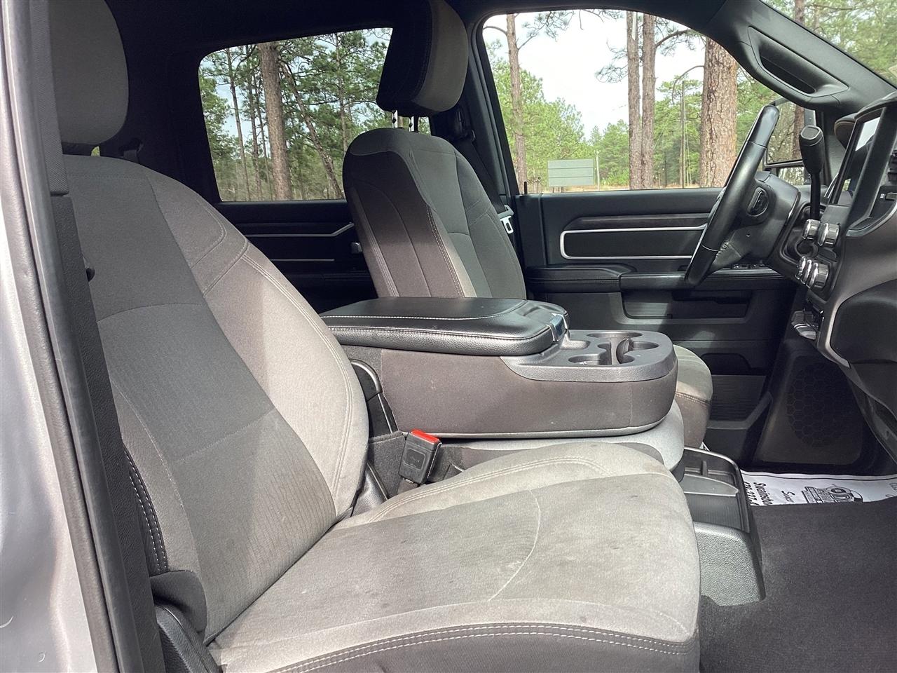 RAM 2500 Big Horn 4x4 Crew Cab 6'4" Box 2024