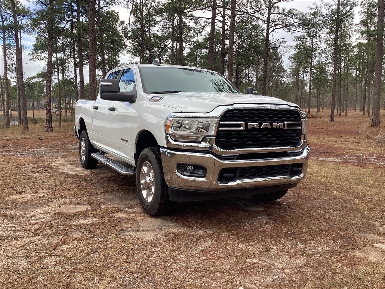 RAM 2500 Big Horn 4x4 Crew Cab 6'4" Box 2024