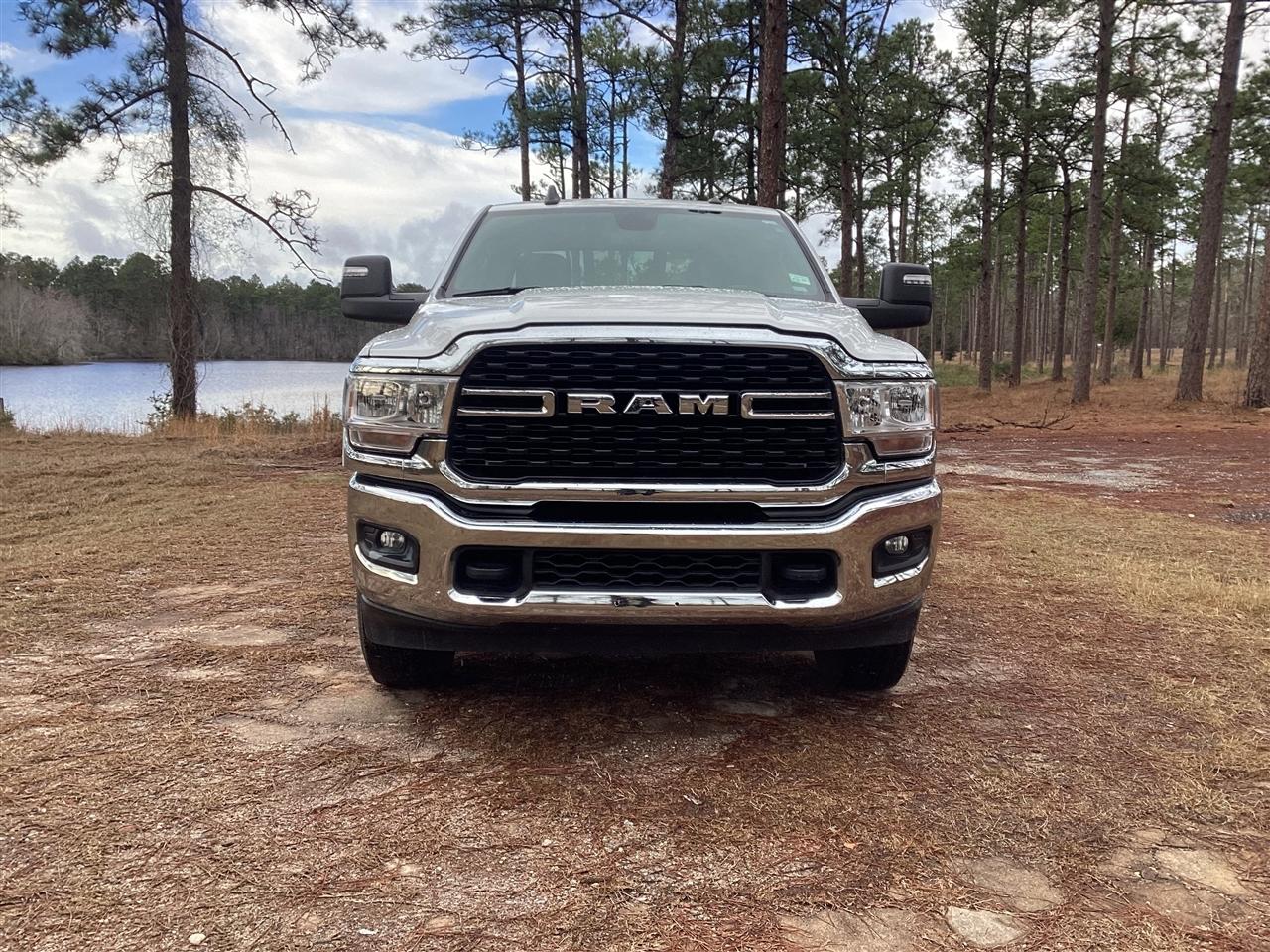 RAM 2500 Big Horn 4x4 Crew Cab 6'4" Box 2024