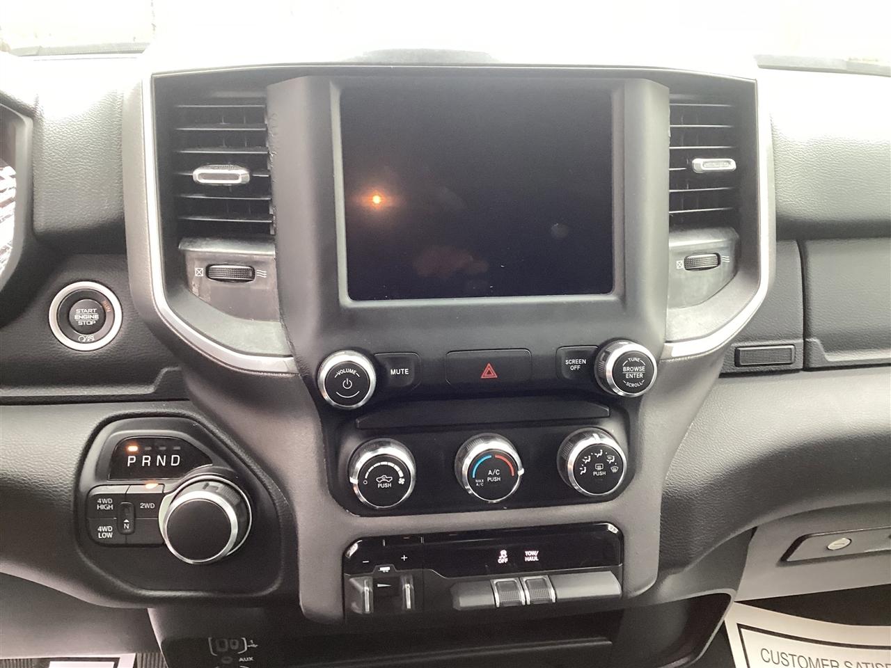 RAM 2500 Big Horn 4x4 Crew Cab 6'4" Box 2024