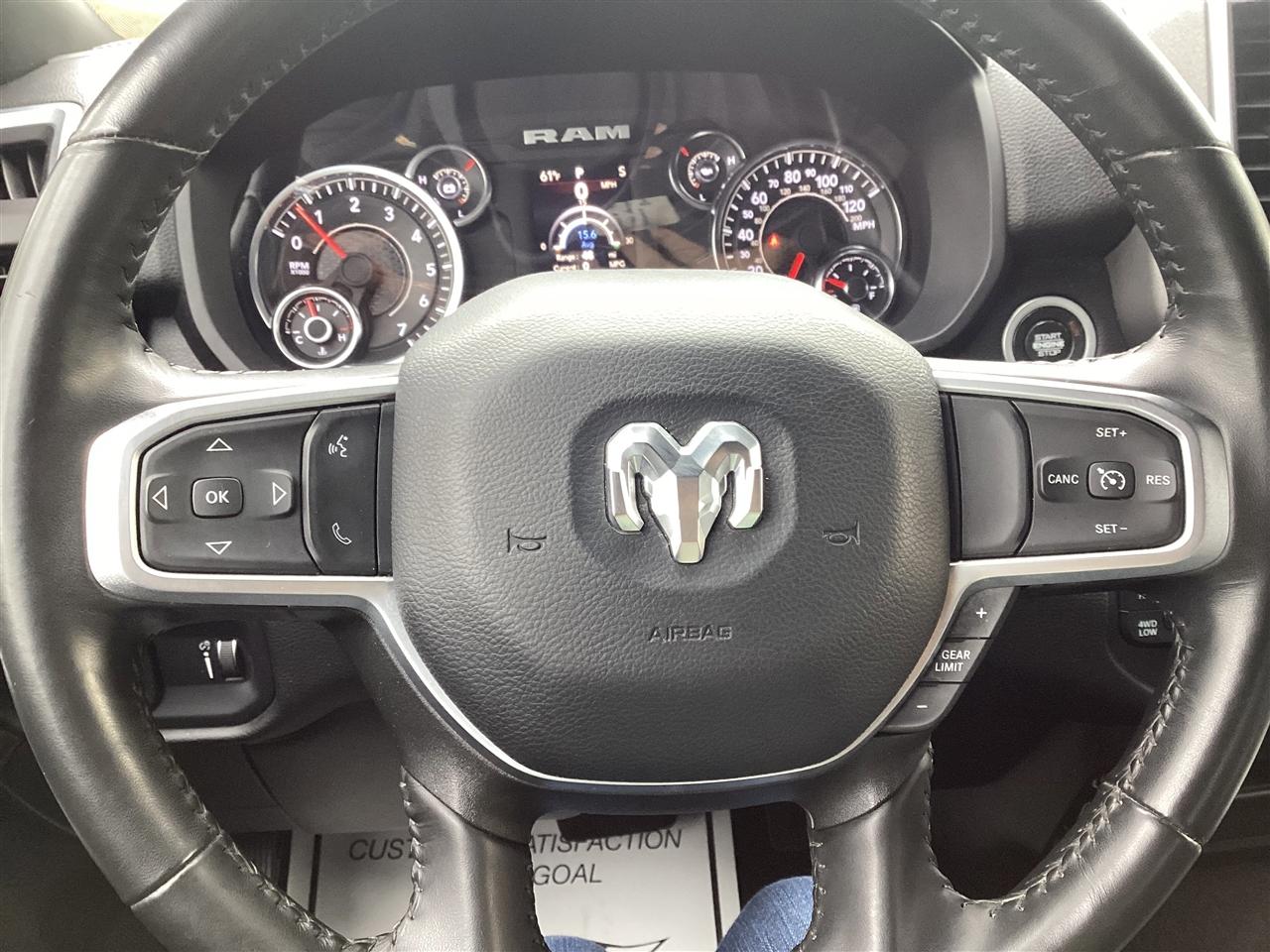 RAM 2500 Big Horn 4x4 Crew Cab 6'4" Box 2024