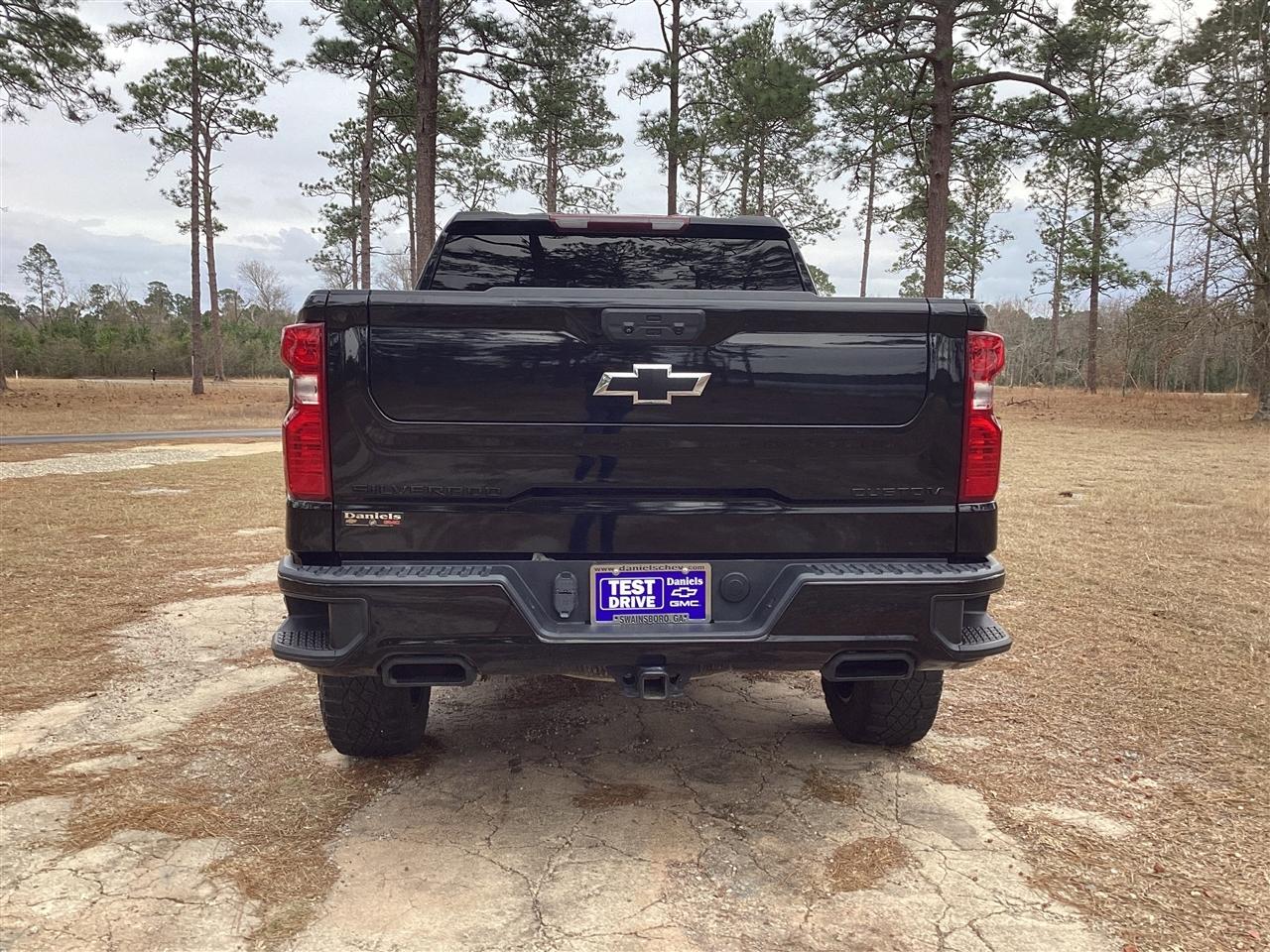 Chevrolet Silverado 1500 4WD Crew Cab 147" Custom Trail Boss 2022