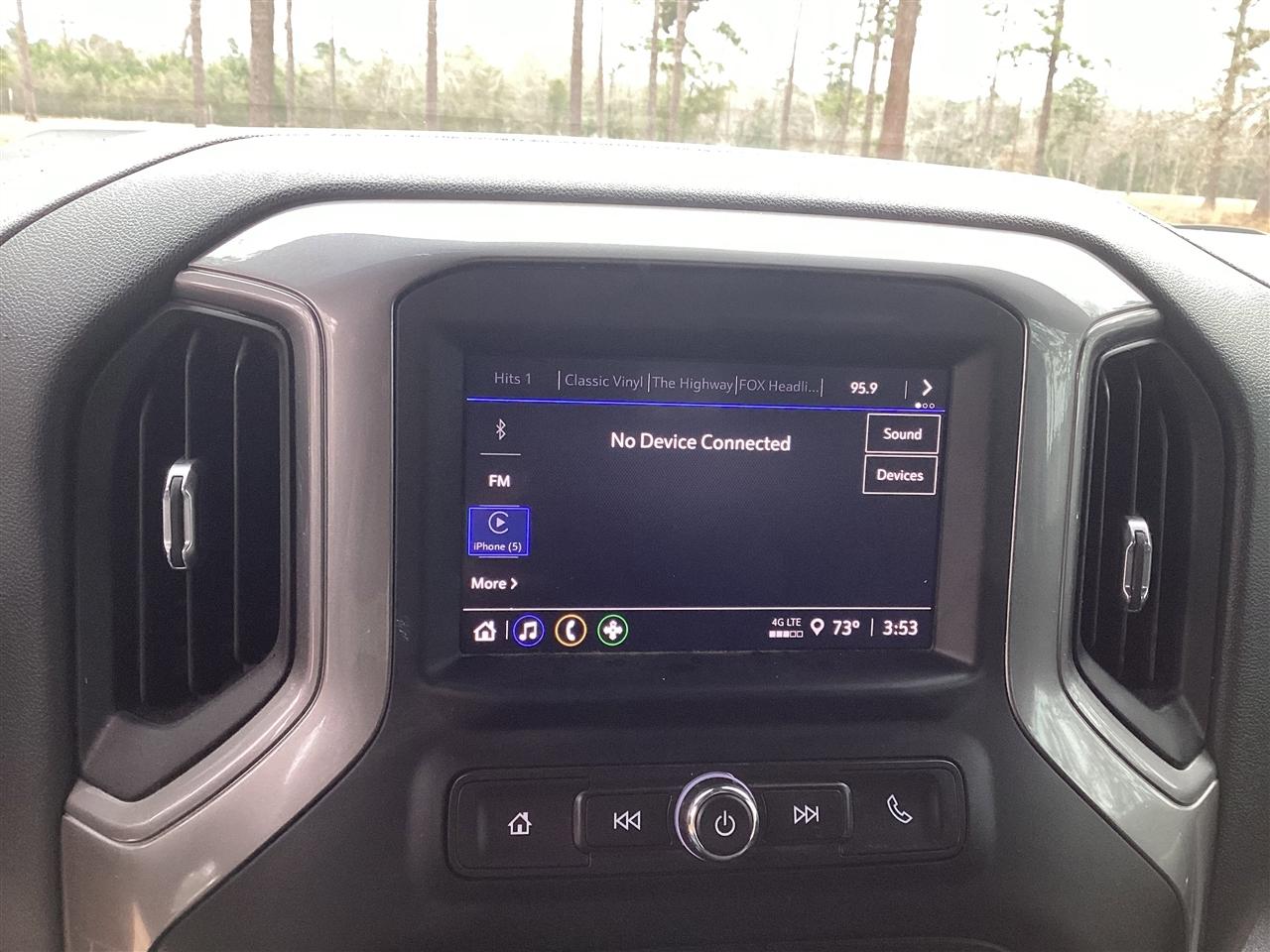 Chevrolet Silverado 1500 4WD Crew Cab 147" Custom Trail Boss 2022