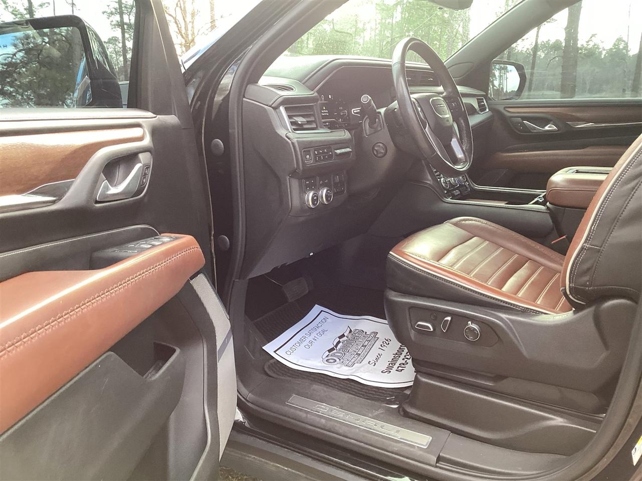 GMC Yukon XL 4WD 4dr Denali Ultimate 2023