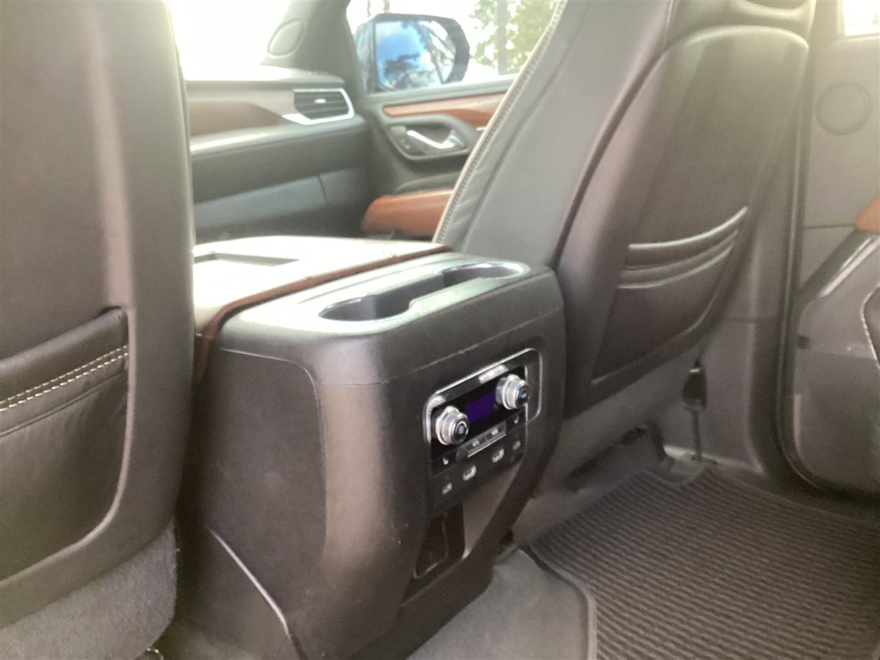 GMC Yukon XL 4WD 4dr Denali Ultimate 2023