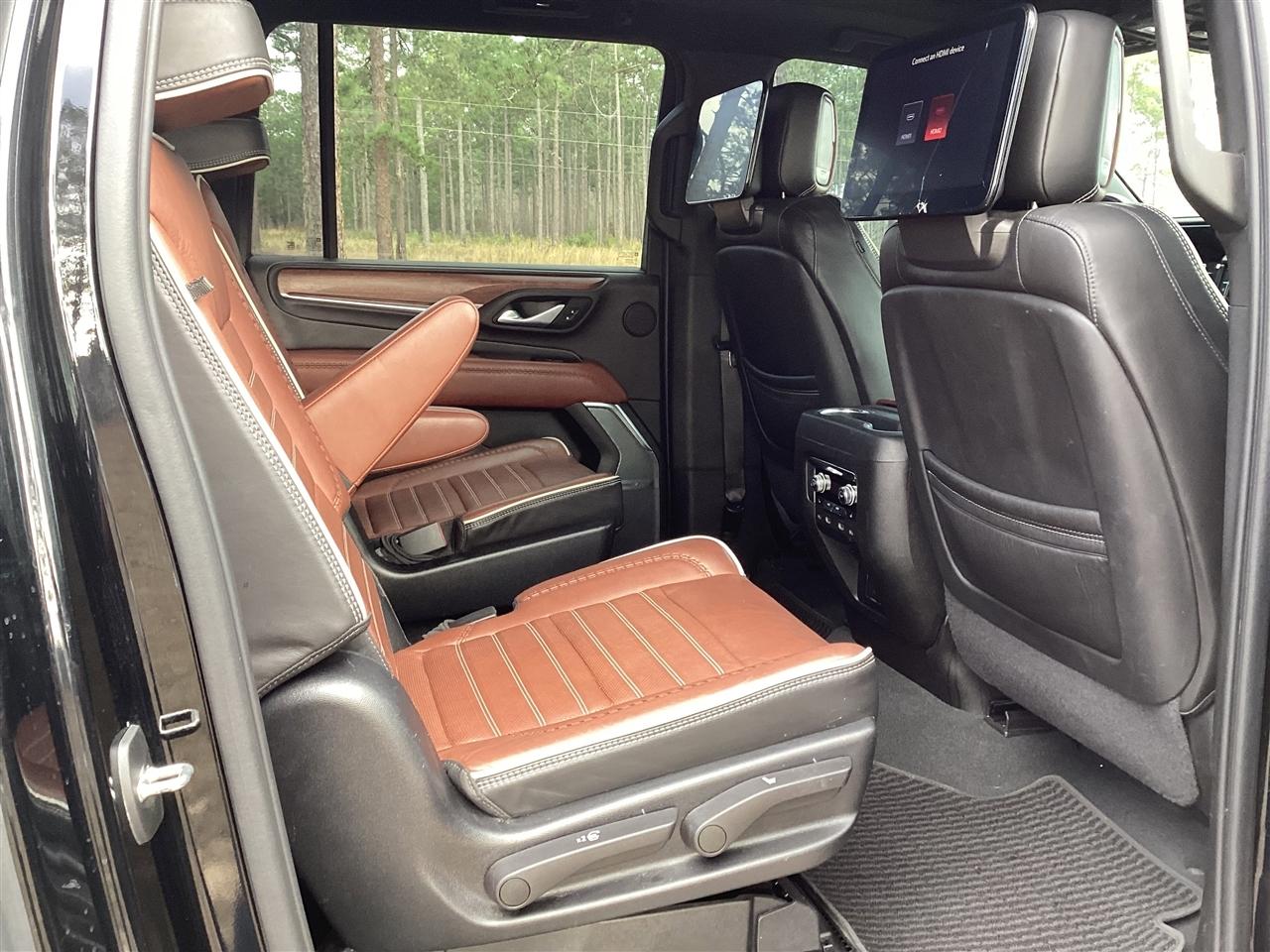 GMC Yukon XL 4WD 4dr Denali Ultimate 2023
