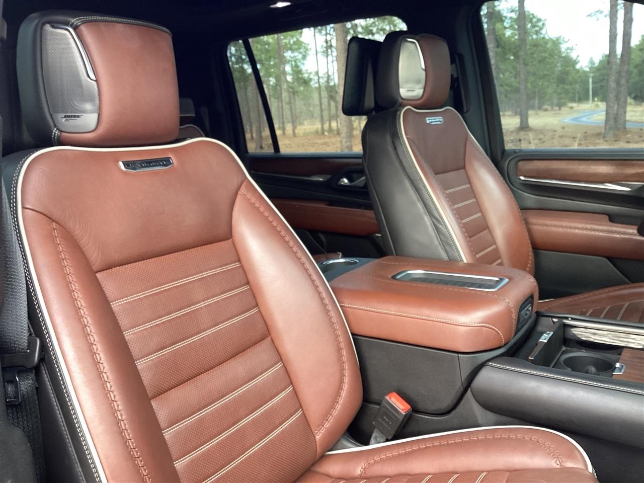 GMC Yukon XL 4WD 4dr Denali Ultimate 2023