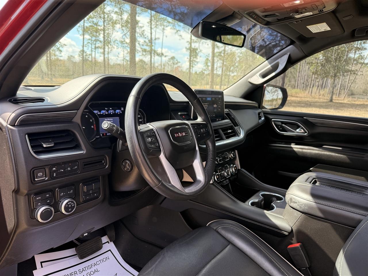 GMC Yukon XL 4WD 4dr SLT 2021