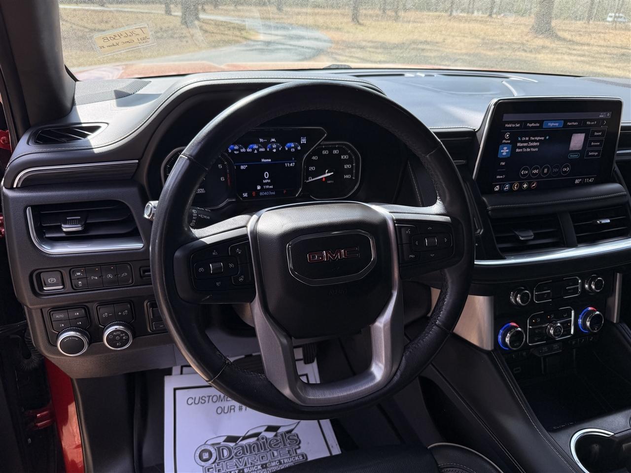 GMC Yukon XL 4WD 4dr SLT 2021