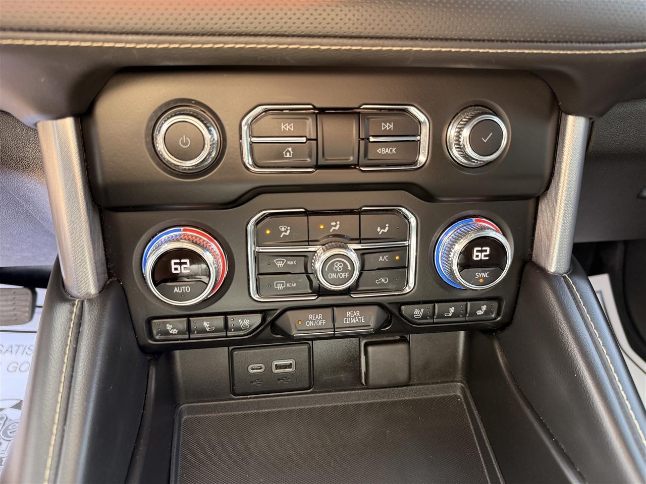 GMC Yukon XL 4WD 4dr SLT 2021