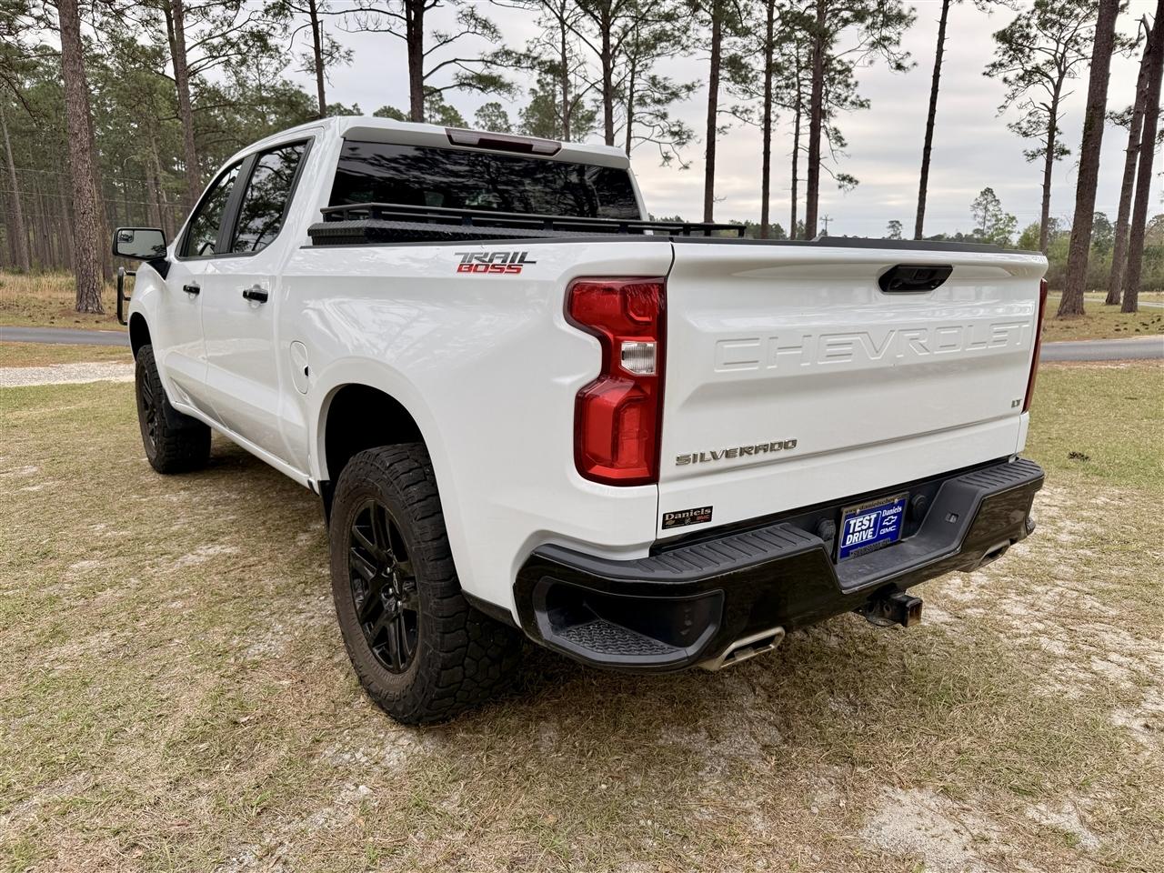 Chevrolet Silverado 1500 4WD Crew Cab 147" LT Trail Boss 2023