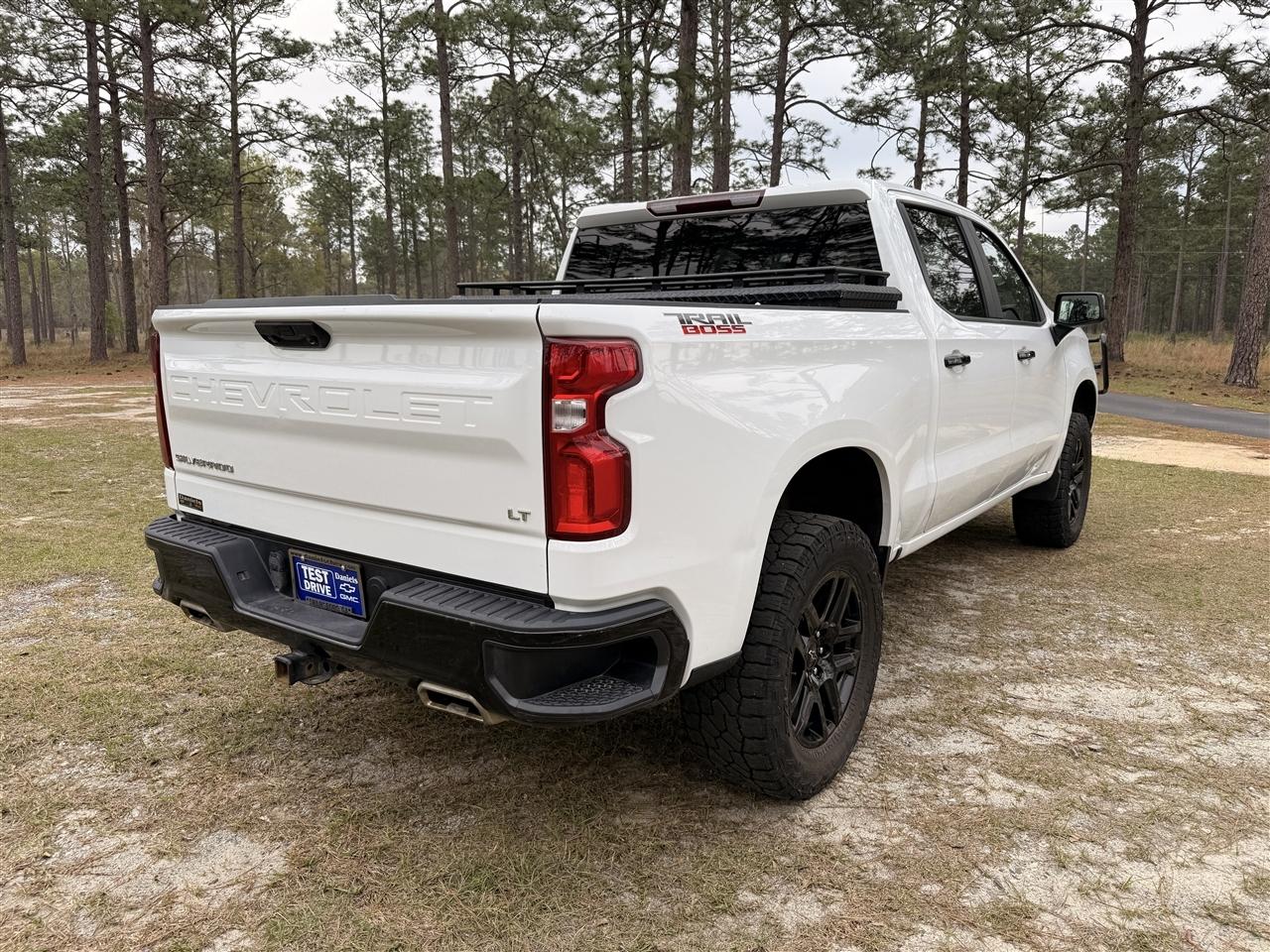 Chevrolet Silverado 1500 4WD Crew Cab 147" LT Trail Boss 2023