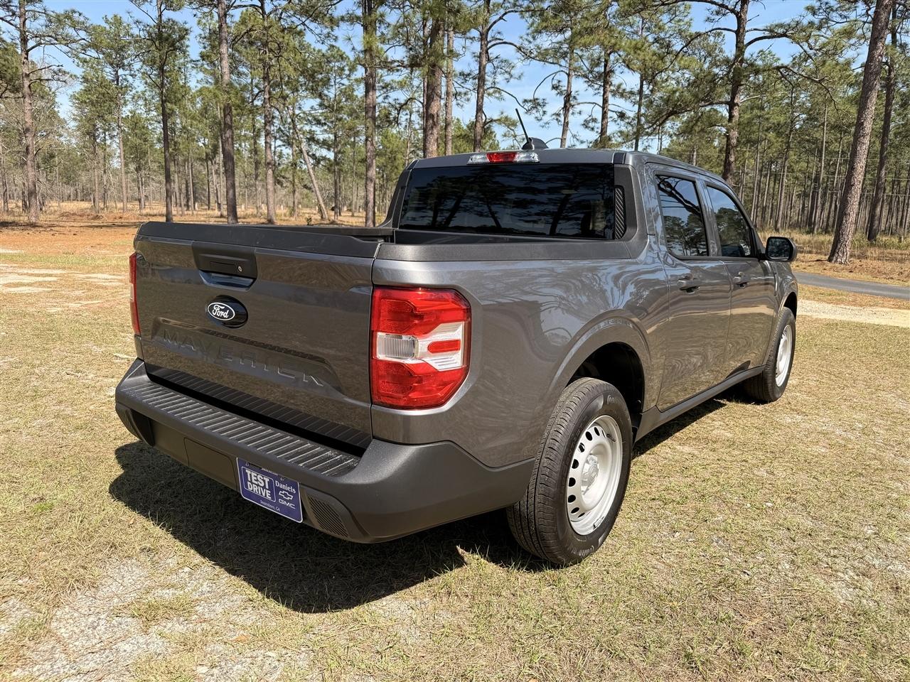 Ford Maverick XL FWD SuperCrew 2025