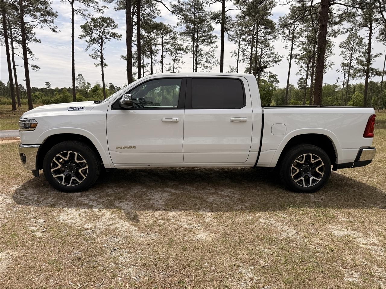 RAM 1500 Laramie 4x4 Crew Cab 5'7" Box 2025